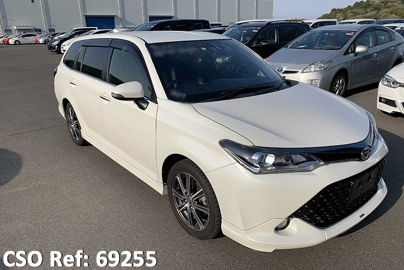 Toyota / Corolla Fielder 2015